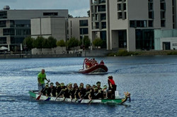 Team SEK im Drachenboot auf dem Phoenixsee